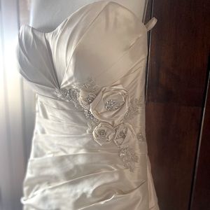 Essence of Australia wedding dress